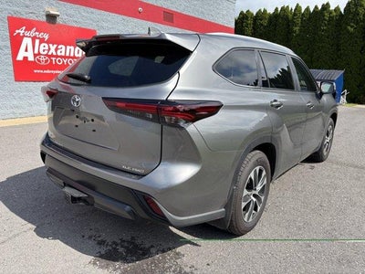 2026 Toyota Highlander XLE AWD (Natl)