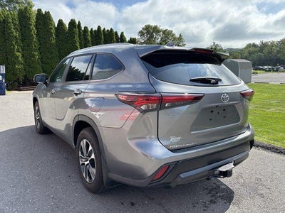 2026 Toyota Highlander XLE AWD (Natl)