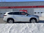 2024 Toyota Highlander LE AWD (SE)