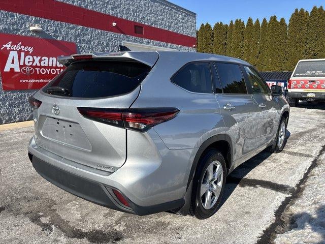 2024 Toyota Highlander LE AWD (SE)