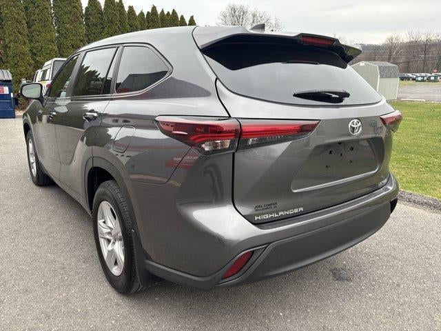 2024 Toyota Highlander LE AWD (SE)
