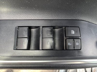 2024 Toyota Highlander LE AWD (SE)