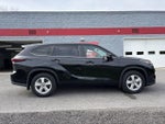 2024 Toyota Highlander LE AWD (SE)