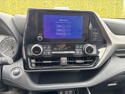 2024 Toyota Highlander LE AWD (SE)