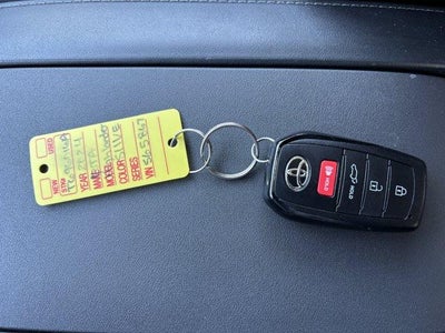 2024 Toyota Highlander XLE AWD (Natl)