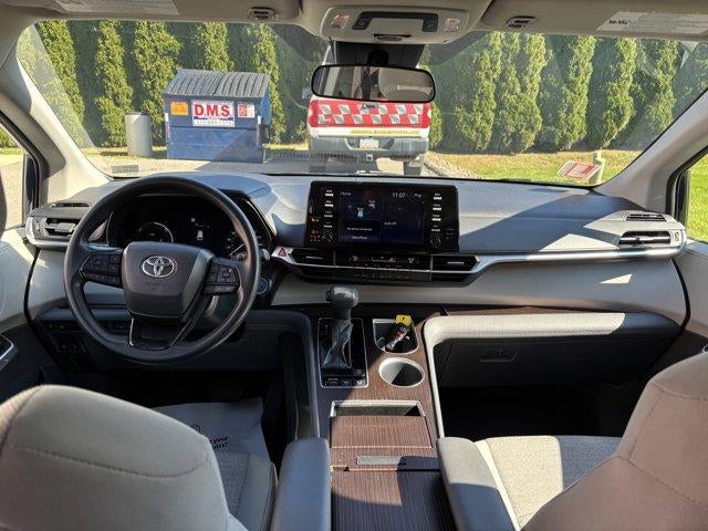 2024 Toyota Sienna LE AWD 8-Passenger (Natl)