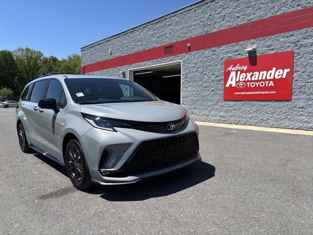 2025 Toyota Sienna XSE AWD 7-Passenger (Natl)