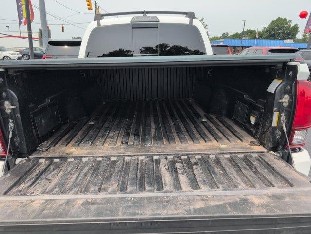 2018 Toyota Tacoma TRD Sport Double Cab 5' Bed V6 4x4 AT (Natl)
