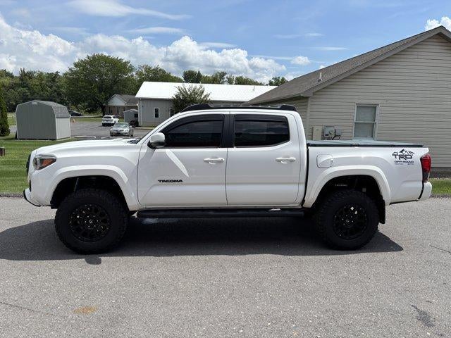 2018 Toyota Tacoma TRD Sport Double Cab 5' Bed V6 4x4 AT (Natl)