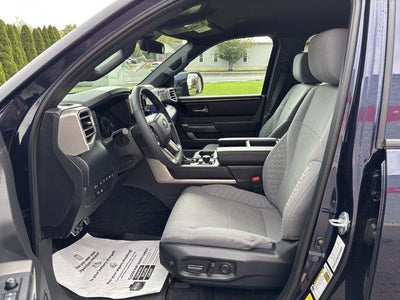 2025 Toyota Tundra 4WD 4WD SR5 CrewMax 5.5' Bed (SE)