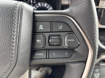 2025 Toyota Tundra 4WD 4WD SR5 CrewMax 5.5' Bed (SE)