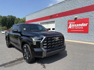 2022 Toyota Tundra 4WD 4WD Platinum CrewMax 5.5' Bed (Natl)
