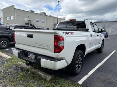2016 Toyota Tundra 4WD Truck 4WD Double Cab Standard Bed 5.7L V8 SR5 (Natl)