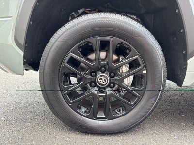 2026 Toyota Tundra 4WD 4WD Limited Hybrid CrewMax 5.5' Bed (Natl)
