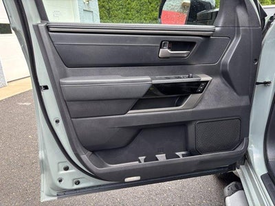 2026 Toyota Tundra 4WD 4WD Limited Hybrid CrewMax 5.5' Bed (Natl)