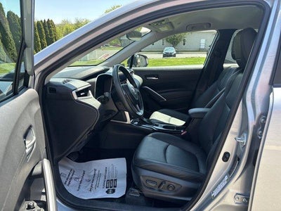 2025 Toyota Corolla Cross XLE 4WD (Natl)