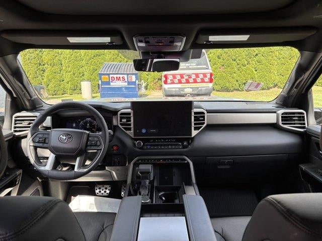 2025 Toyota Sequoia Limited 4WD (SE)