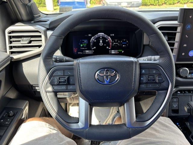 2025 Toyota Sequoia Limited 4WD (SE)