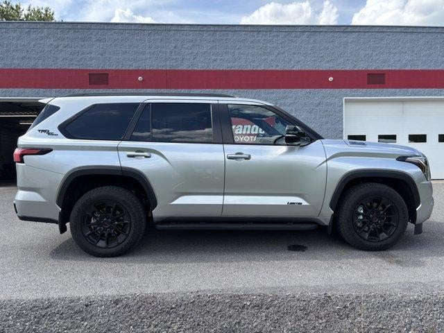 2025 Toyota Sequoia Limited 4WD (SE)
