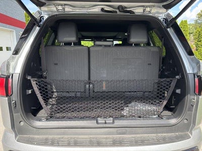 2025 Toyota Sequoia Limited 4WD (SE)