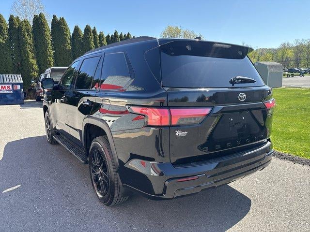 2026 Toyota Sequoia Limited 4WD (SE)