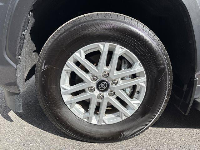 2025 Toyota Sequoia SR5 4WD (SE)