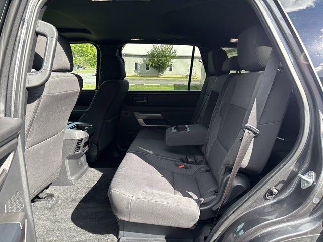 2025 Toyota Sequoia SR5 4WD (SE)