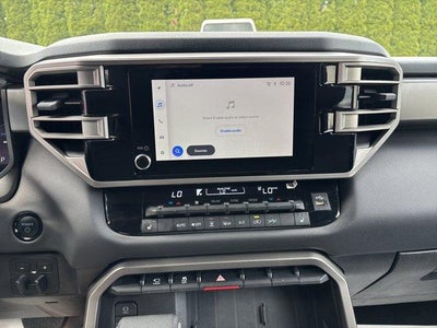 2025 Toyota Sequoia SR5 4WD (SE)