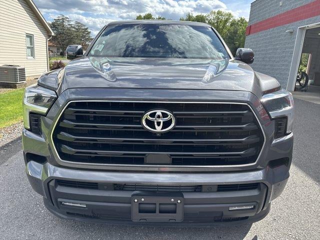 2025 Toyota Sequoia SR5 4WD (SE)