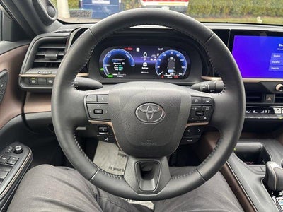 2023 Toyota Crown XLE AWD (Natl)