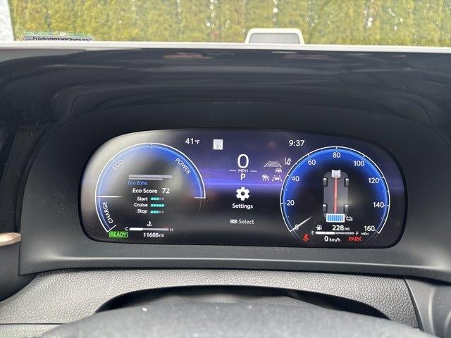 2023 Toyota Crown XLE AWD (Natl)