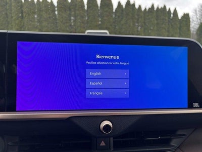 2023 Toyota Crown XLE AWD (Natl)