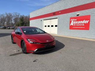 2025 Toyota Prius LE (Natl)