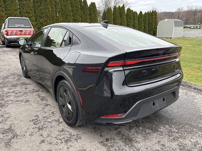 2024 Toyota Prius LE (Natl)