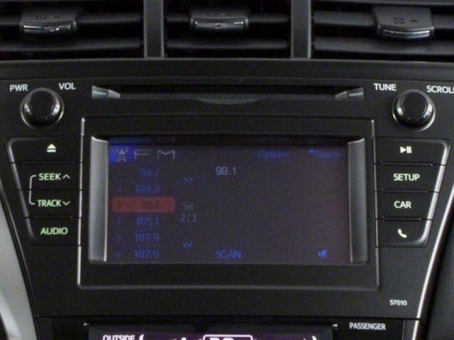 2013 Toyota Prius v 5dr Wgn Three (Natl)