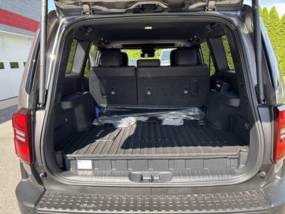 2027 Toyota Land Cruiser 4WD (Natl)