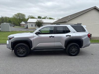 2025 Toyota 4Runner SR5 4WD (GS)