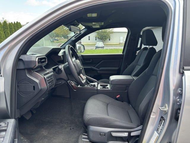 2025 Toyota 4Runner SR5 4WD (GS)