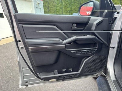 2025 Toyota 4Runner SR5 4WD (GS)