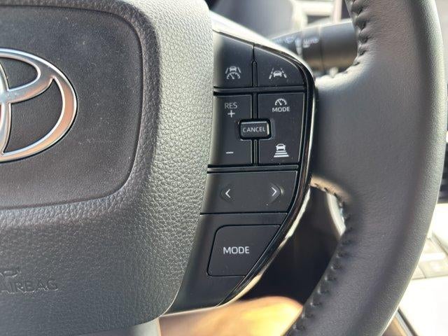 2024 Toyota bZ4X XLE AWD (Natl)