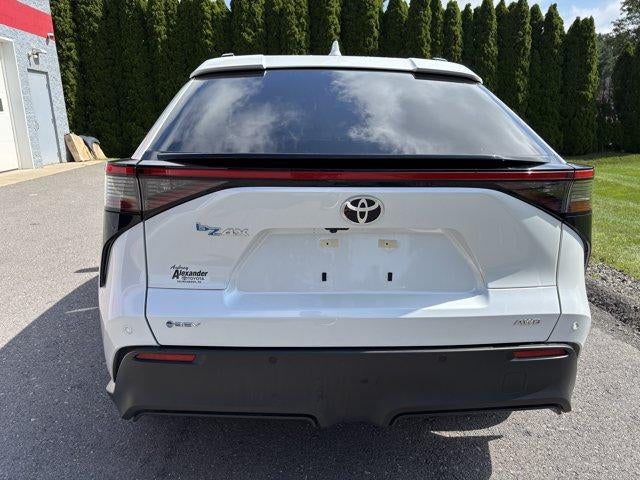 2024 Toyota bZ4X XLE AWD (Natl)
