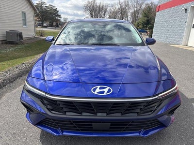 2024 Hyundai ELANTRA SEL IVT