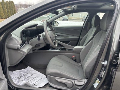 2025 Hyundai ELANTRA SEL Convenience IVT