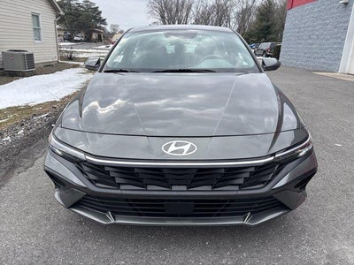 2025 Hyundai ELANTRA SEL Convenience IVT