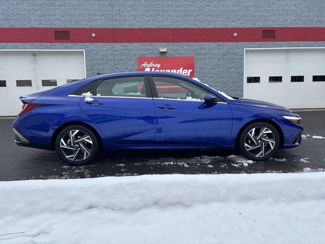 2025 Hyundai ELANTRA SEL Convenience IVT