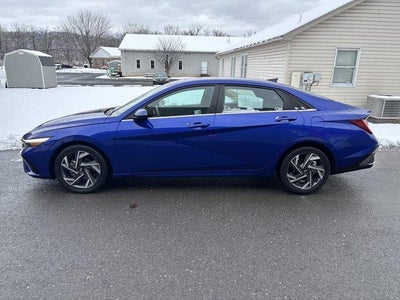 2025 Hyundai ELANTRA SEL Convenience IVT