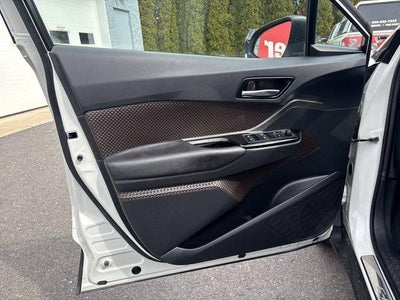 2019 Toyota C-HR Limited FWD (Natl)