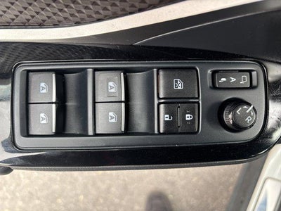 2019 Toyota C-HR Limited FWD (Natl)