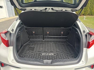 2019 Toyota C-HR Limited FWD (Natl)