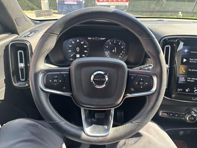 2021 Volvo XC40 T5 AWD R-Design